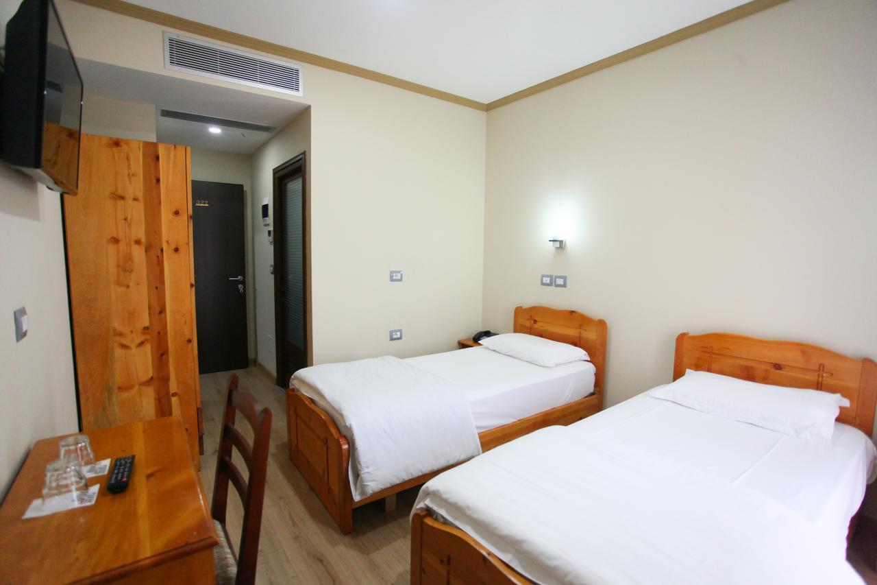 Panorama Rooms Hotel Near The Old Bazaar Крує Екстер'єр фото